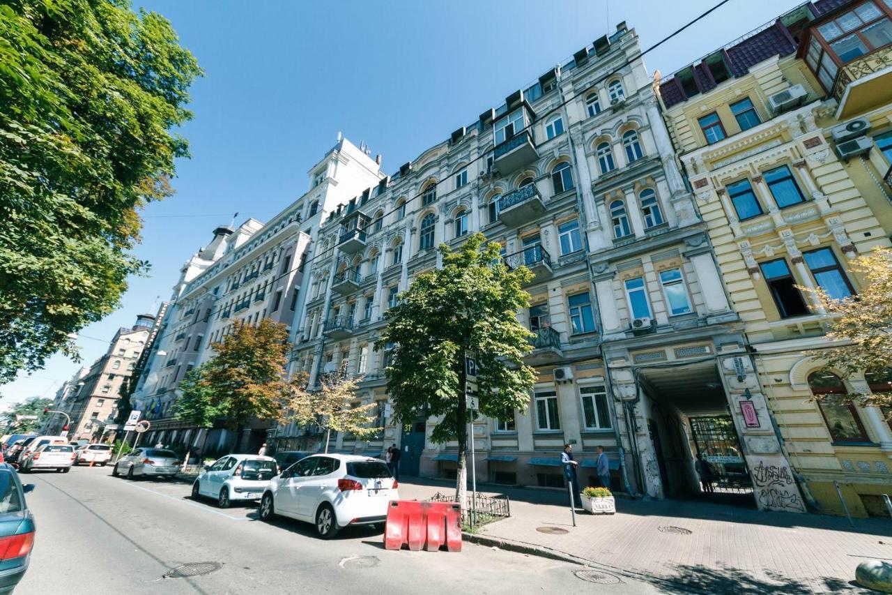 Luxury Beatiful Apartment On Pyshkinska Street Kiev Esterno foto
